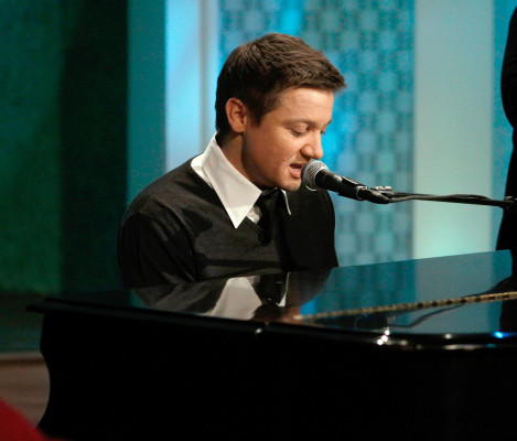 Jeremy Renner pic #607133
